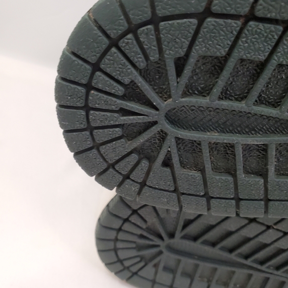 Size 10 Nike Air Jordan 1 Retro High Anti Gravity Grove Green Patent 332550-300 - Picture 10 of 16